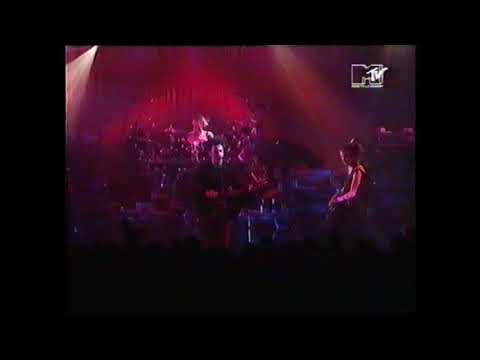 The Cure   Friday I'm In Love   Live 1992 Clip