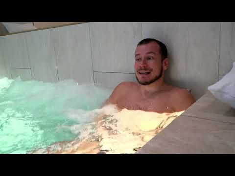 Une retraite à 30 ans, c'est possible ! [Un jour, un doc] Reportage M6