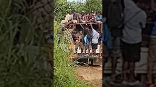 Bogia, Madang Province 🇵🇬 take risk while traveling to Mikarop village 💔💯🇵🇬 