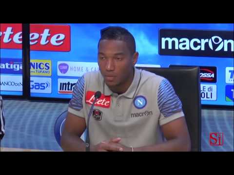 Napoli - De Guzman, la presentazione -2- (25.08.14)
