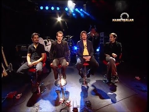 Kasetçalar-Mor ve Ötesi Canlı Performans-2006