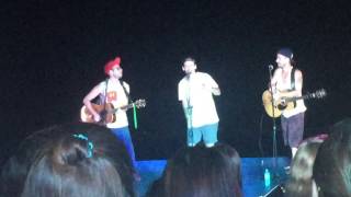 Girls of the world - The Moffatts live in Manila