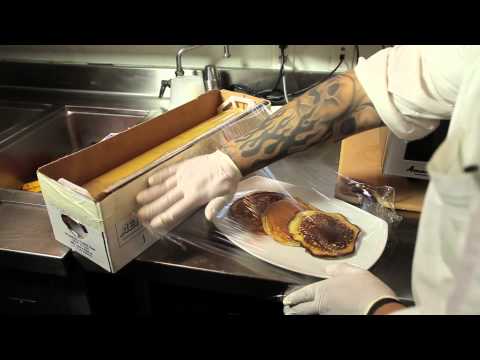 Can I Heat Pancakes in the Microwave? : Frosting & Microwave Cooking