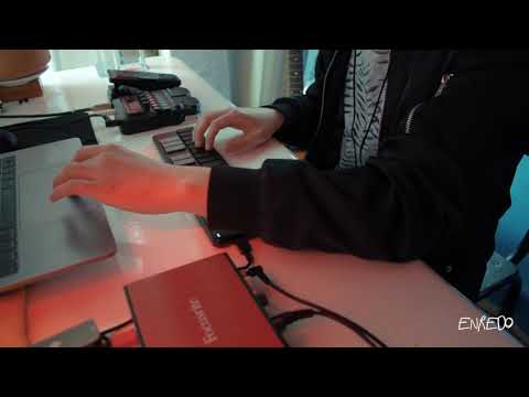 Loop session #2 - Enredo