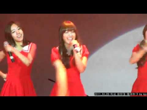 [FANCAM] A Pink - I Don't Know (111028 Military Academy Event) [2]