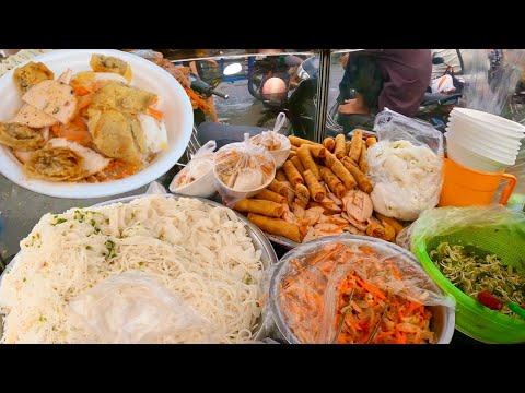 $2 for breakfast in Phnom Penh street food, Yummy Khmer tour 2021