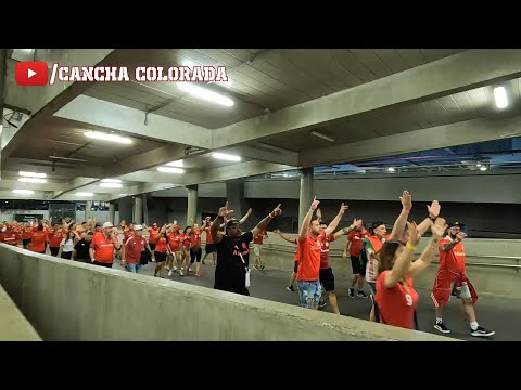 HINO DO INTER SENDO CANTADO NO ACESSO AO MARACANÃ