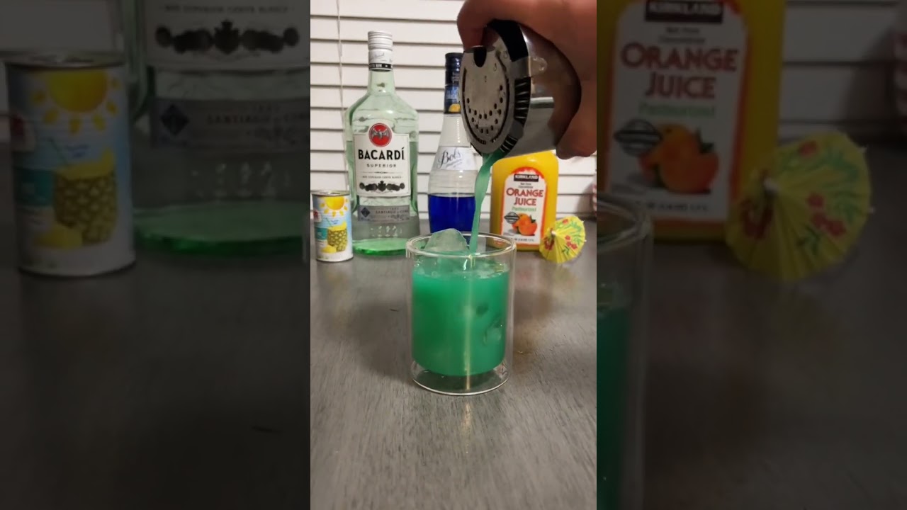 Asking #ai to make a #cocktail based on SpongeBob 🧽🍍