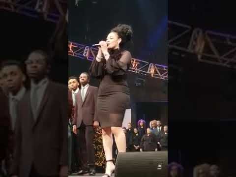 Keke wyatt with Kurt Carr
