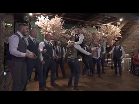Start the Party: Singing Waiters for the Perfect Wedding Entertainment