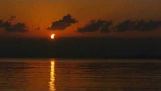 preview picture of video 'Panasonic GH1 Eclipse Taketomi island  2010-01-15'