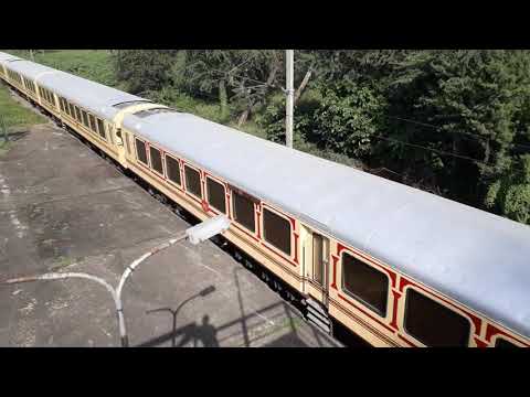 Indian's luxury & Royal train kirti nagar 5 lakhs PAUSE THE VIEW