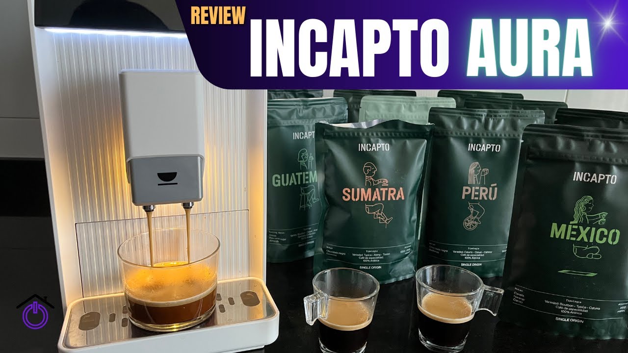 Silvia Jiménez probando una cafetera superautomática en Hogarsys