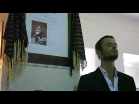 Luís Caeiro, "Fado Vitória" - "Povo que lavas no rio"