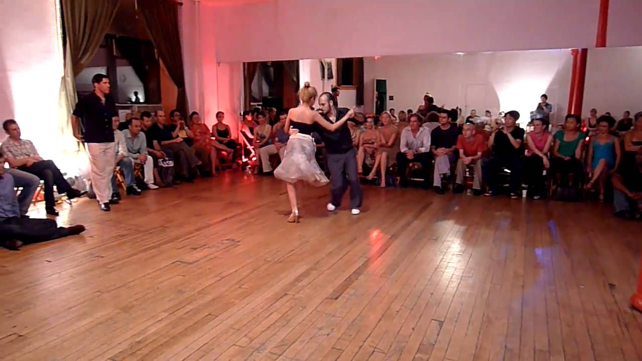 Pablo Rodriguez y Noelia Hurtado - NYC Practilonga Mini-Fest 2010 #1