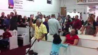 Rosa Pérez predicando New Haven CT