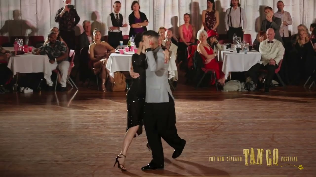 Video thumbnail for Michael Nadtochi & Elvira Lambo - Tango