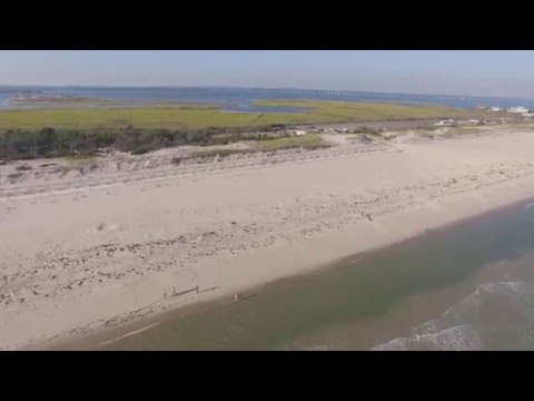 Imaxe de drones de Cupsogue e as súas augas
