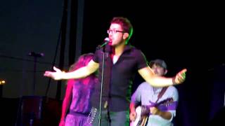 Danny Gokey  Be Somebody Wheaton,IL
