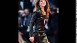 Charlotte  Gainsbourg    -  Ring -   A -  Ring - O -  Roses  ( inédit )