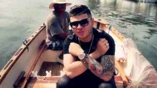 Besas Tan Bien - Farruko    (Video Oficial) (Reggaeton swagg)