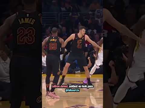 LeBron's Coldest No Look Pass 🥶