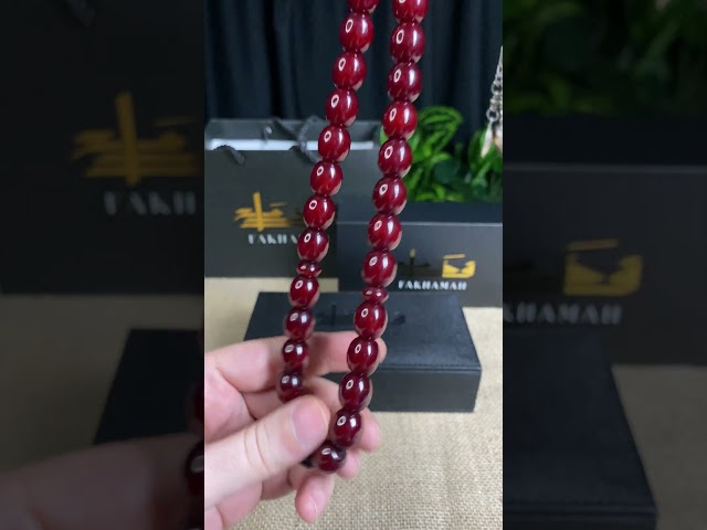 مسباح مسكي كرزي بلمسة أثرية و خرز بيضوي