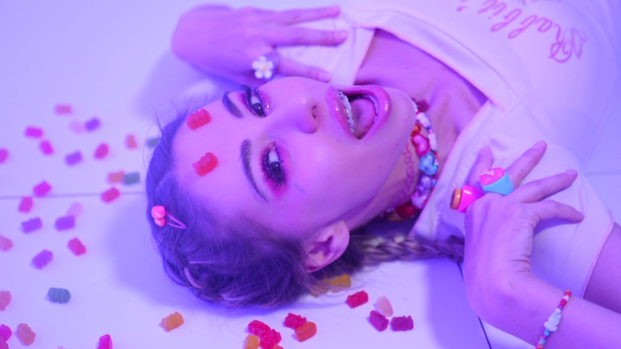 СПОЕМ, РЕБЯТКИ?