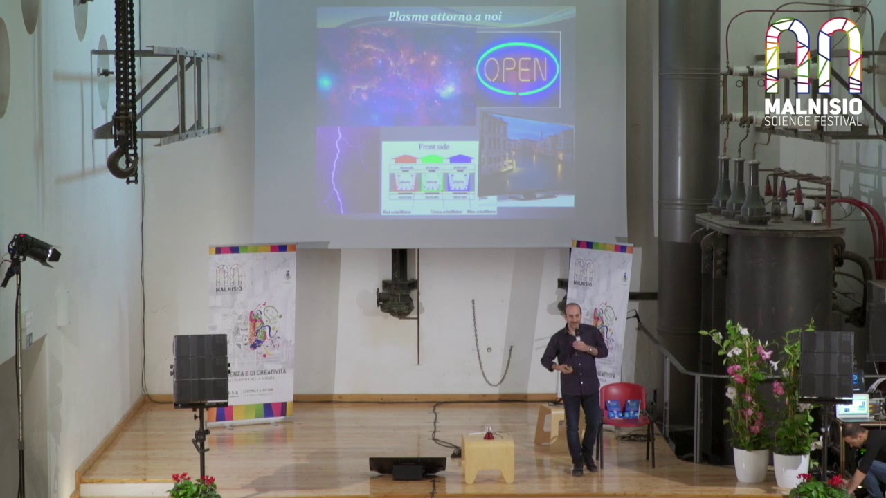 Enrico Gazzola: "Un tuffo nella Fisica - dalle frontiere alle nostre mani"