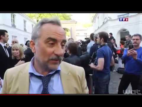 TF1 – 10 aprile 2015 – Bébel souffle ses 82 bougies et rend hommage à Paul, son père sculpteur