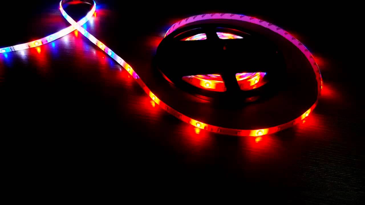 LED priklijuojama juosta (5 m/3 spalvų)