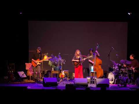 Dana Sipos - Star City (Live in Concert)