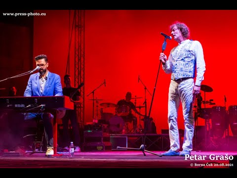 Tonči Huljić & Petar Grašo zajedno u novoj pjesmi 'Inamorana' u Opatiji na ljetnoj pozornici