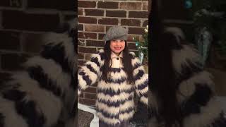 All I want for Christmas is my two front teeth - Gabi