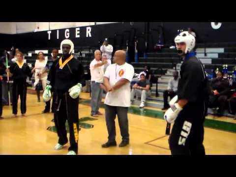 Mathieu Williams vs. Brandon Marrero -  KSK Martial Arts Championships 2013