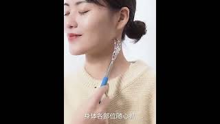 Teleskopické škrabátko, ruka - 1 ks (červené)