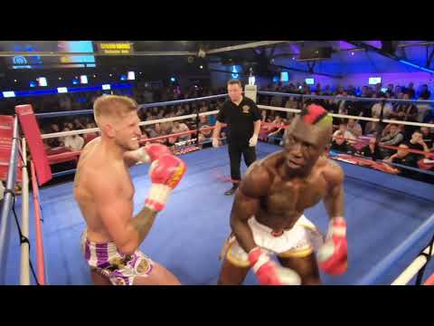 Dean Blunt vs Itse Ayonmike