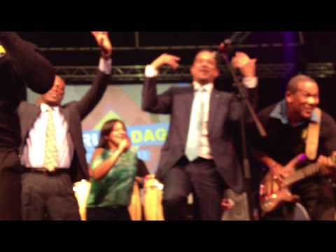 Robert i su Solo Banda Show Los laga bai