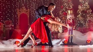 Enchanted Christmas - Stars Alexa PenaVega, Carlos PenaVega
