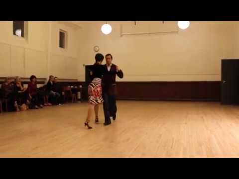 Tango embrace » Using the right side of the embrace - 25.01.2017