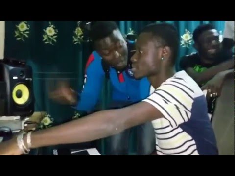 Digalo au studio avec Pito Qualité pour le single (Mali qui gagne)