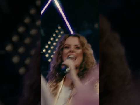 Faltam apenas 5 dias para o lançamento do Medley Tempo de Festa! Já fez o pre-save?