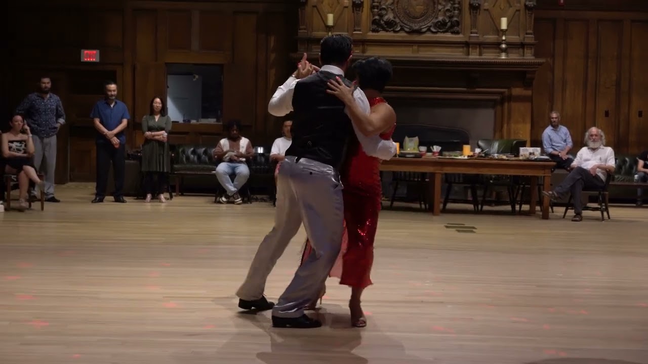 Video thumbnail for Adriana Salgado & Leonardo Sardella dancing to milonga "Mi Vieja Linda"