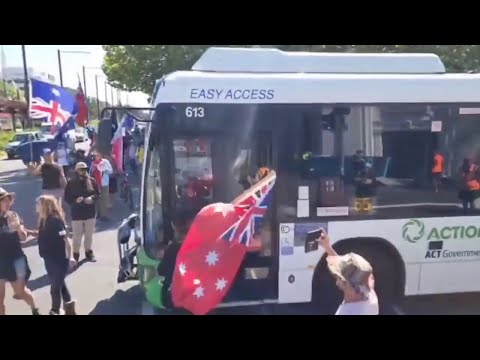 Convoy to Canberra protesters' confrontation with bus driver