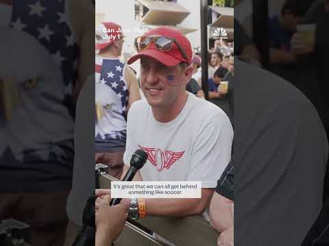 Fans celebrate Team USA reaching World Cup round of 16