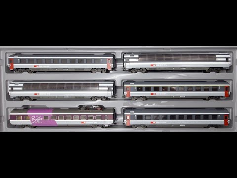 Märklin SBB CFF FFS Class Ae 6/6 Electric Locomotive pulling SBB "EuroCity" Passenger Car Train Set