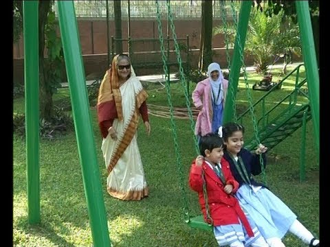 শিশুদের সঙ্গে একান্ত সময় কাটিয়েছেন বঙ্গবন্ধু কন্যা শেখ হাসিনা | ETV News