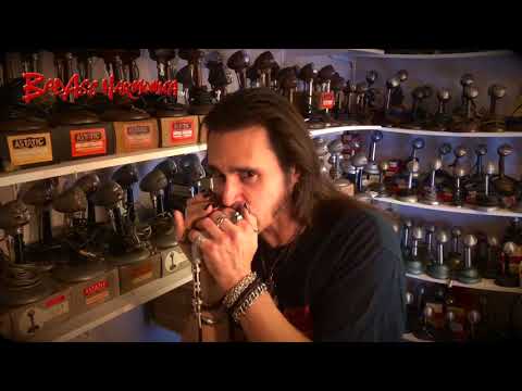 Microphone Monday #8 - Blues Harmonica - Shure 440