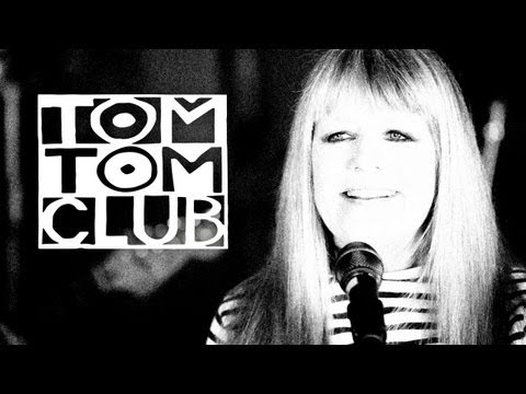 Tom Tom Club "Downtown Rockers" Official Music Video (HD)
