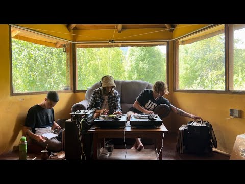 Classic Deep House Vinyl Mix | Guido Sartoris & Ludmila Di Pasquale